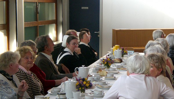 hier klicken, um die Dia-Show zu wiederholen